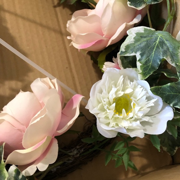 Pottery Barn Faux Floral Bunny Shaped Wreath - Picture 7 of 7